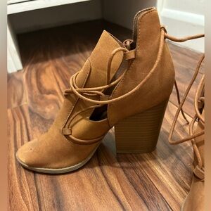 Qupid Tan Lace-Up Heeled Boots